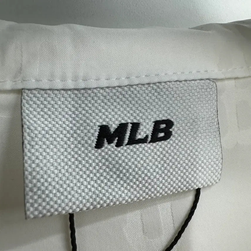 [SOLD OUT] 105 MLB 보스턴 남자 바람막이 자켓