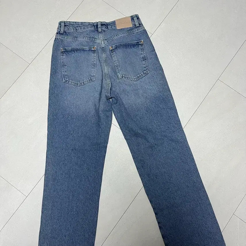 [BUNJANG] ZARA Denim Jeans / ZARA 데미지 청바지 EUR 36