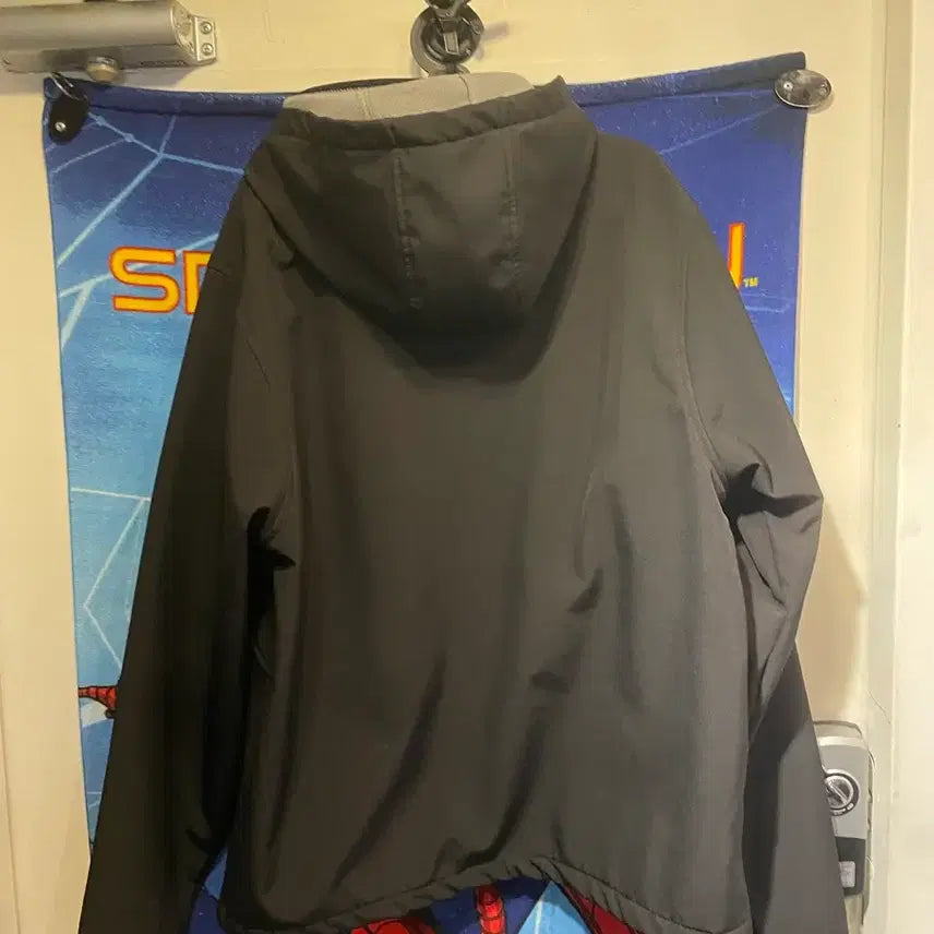 [BUNJANG] Guinness Black Windbreaker Jacket 105 / 기네스 블랙 바람막이 자켓 105