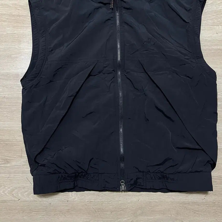 [BUNJANG] Eastern Mountain Sports Windbreaker Vest Padded / 이스턴 마운틴 스포츠 바람막이 조끼 패딩
