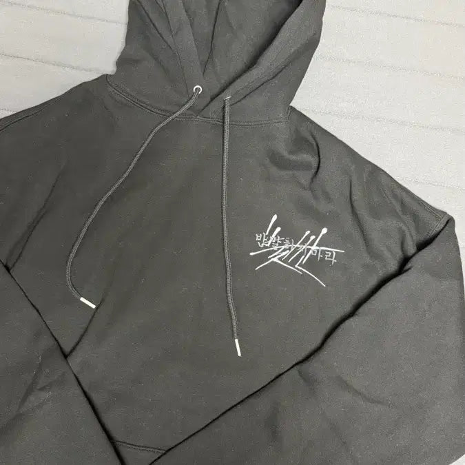 [BUNJANG] Jung Sang Soo X ROKX Collaboration Hoodie Black / 정상수 롸킥스 콜라보 굿즈 후드티 블랙 판매합니다.
