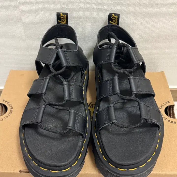 [BUNJANG] Dr. Martens Nartilla Sandals Black UK4 / 닥터마틴 나틸라 샌들 블랙 UK4 (235~240) 박스O