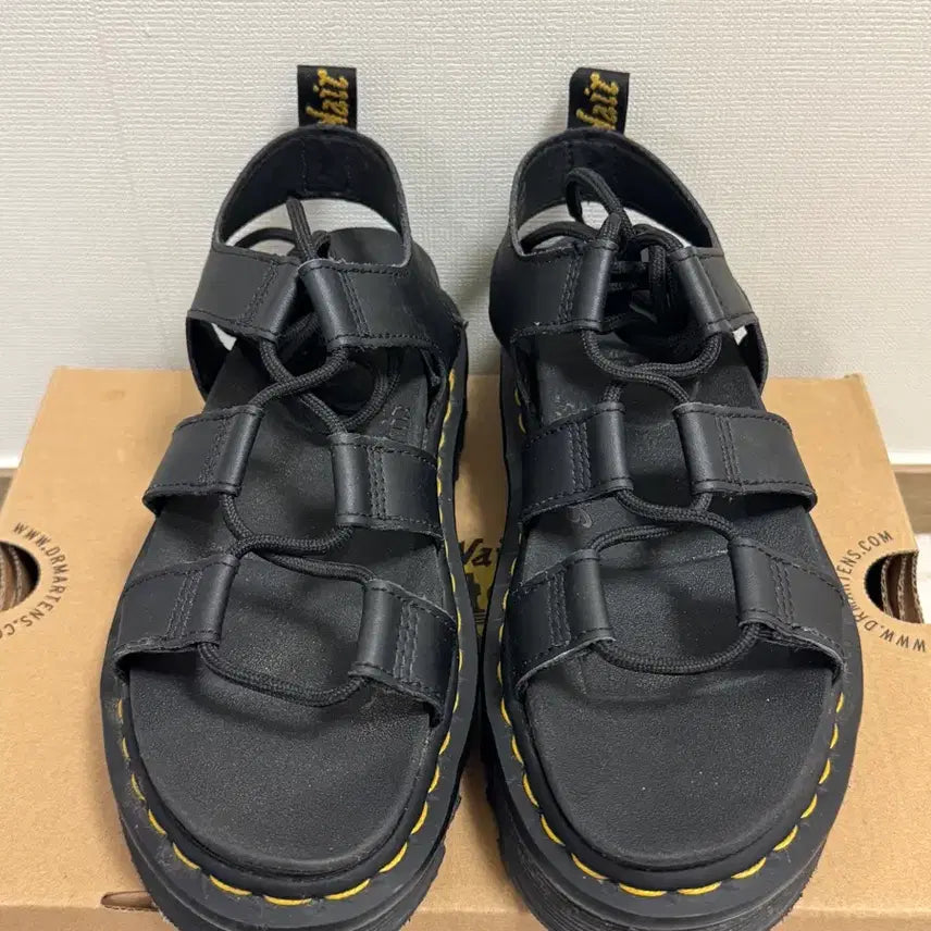 [BUNJANG] Dr. Martens Nartilla Sandals Black UK4 / 닥터마틴 나틸라 샌들 블랙 UK4 (235~240) 박스O