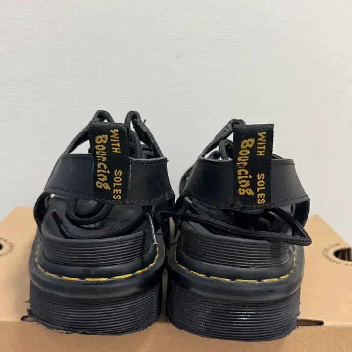 [BUNJANG] Dr. Martens Nartilla Sandals Black UK4 / 닥터마틴 나틸라 샌들 블랙 UK4 (235~240) 박스O