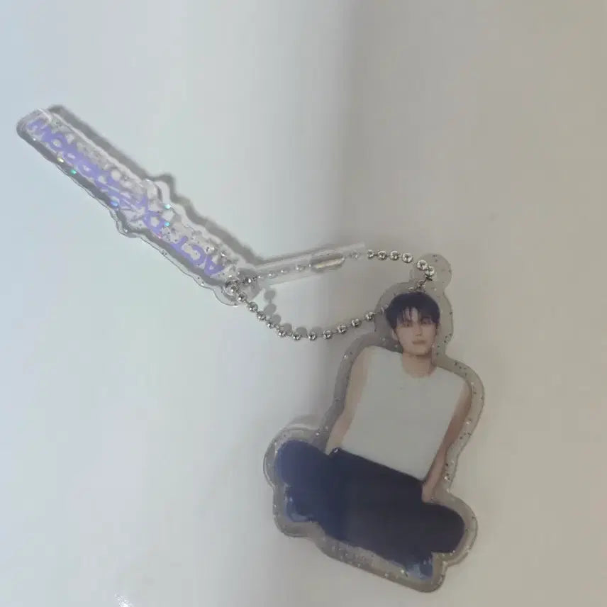 [BUNJANG] TXT Yeonjun Japanese Limited Acrylic Keyring / 투바투연준 일본한정아크릴키링굿즈 txt 투모로우바이투게더