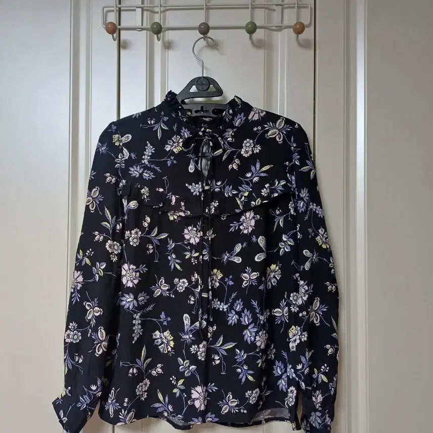 [BUNJANG] Renny Ron Silk Floral Blouse / 레니본 실크 블라우스,플라워 블라우스 S