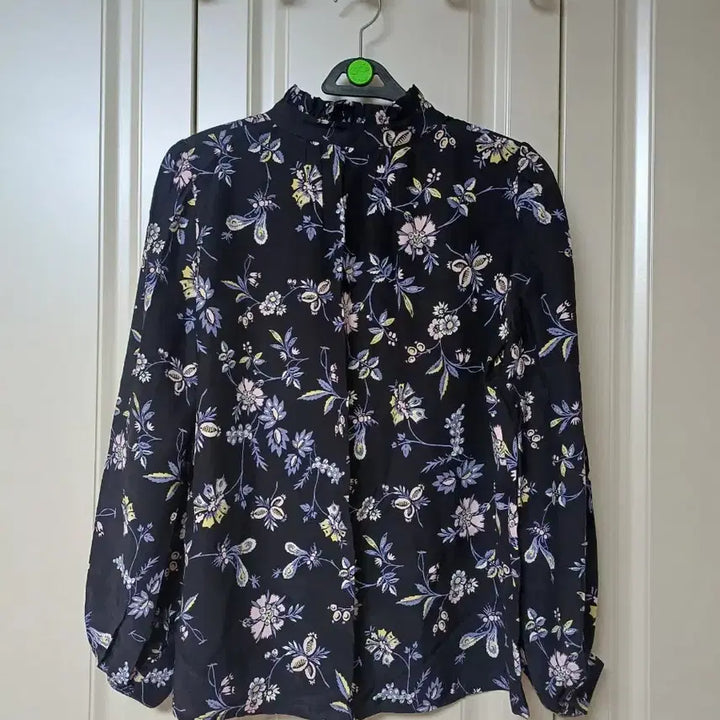 [BUNJANG] Renny Ron Silk Floral Blouse / 레니본 실크 블라우스,플라워 블라우스 S