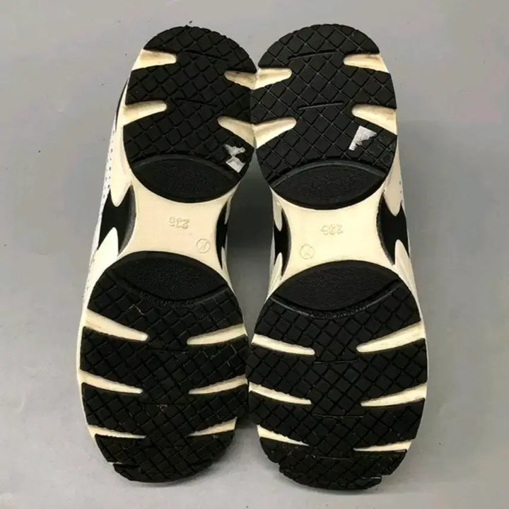 [BUNJANG] GO CCE Comfort Slip-on Sneakers (235) / GO CCE 고세 컴포트화 슬립온 스니커즈-(235)거의 새것에 가깝습니