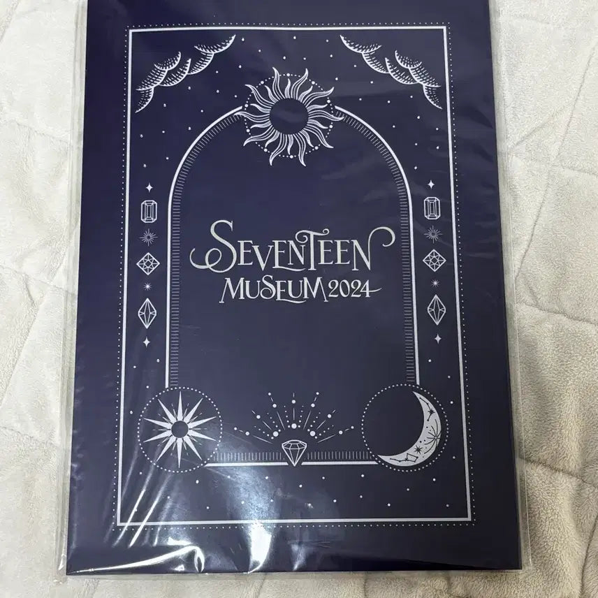 [BUNJANG] Seventeen Museum 2024 Magazine / 세븐틴 뮤지엄 2024 팜플렛 잡지