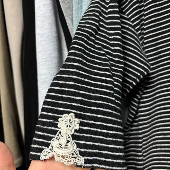 [BUNJANG] Striped T-shirt / 단가라 티셔츠