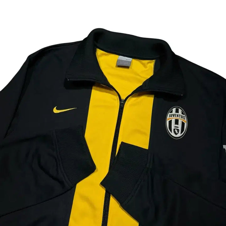 [SOLD OUT] Nike 나이키 06-07 유벤투스 져지