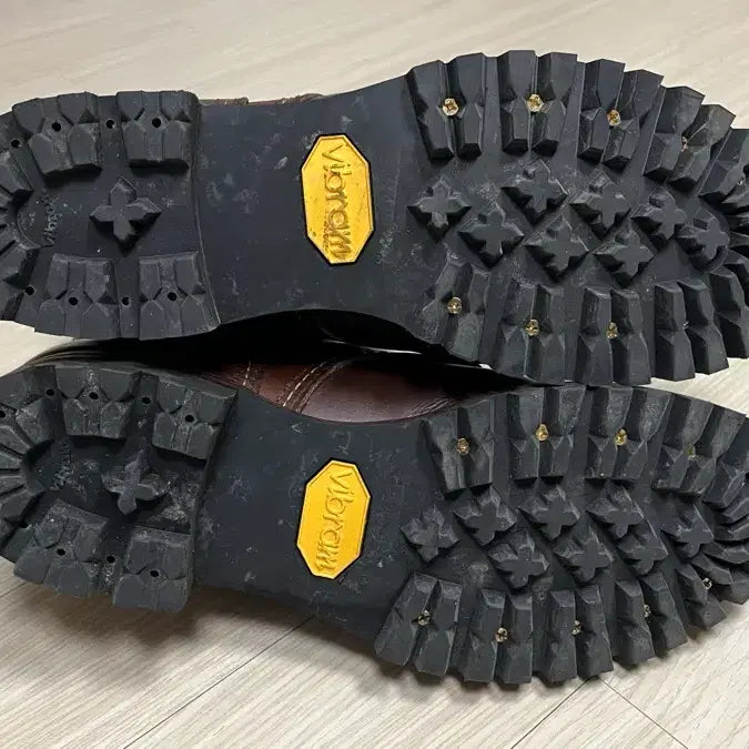 [BUNJANG] Red Wing 8111 Iron Ranger Boots / 레드윙 8111 아이언 레인저 8.5d 265mm