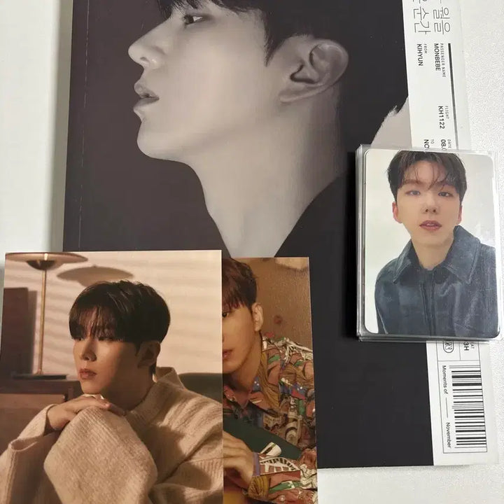 [BUNJANG] MONSTA X Kihyun November Moment Photobook Bundle Set / 몬스타엑스 기현 11월을담은순간 포토북,포카 13장,엽서 두 장 일괄양도