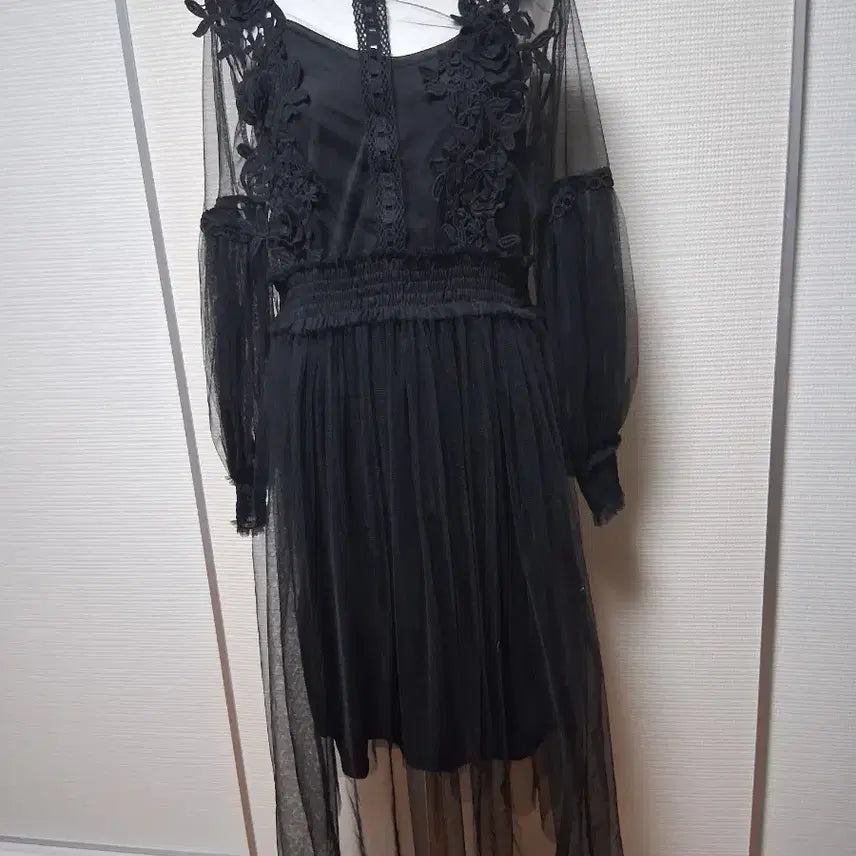 [BUNJANG] Black Lace See-Through Mini Dress Size 66 / 블랙 레이스 시스루 원피스66