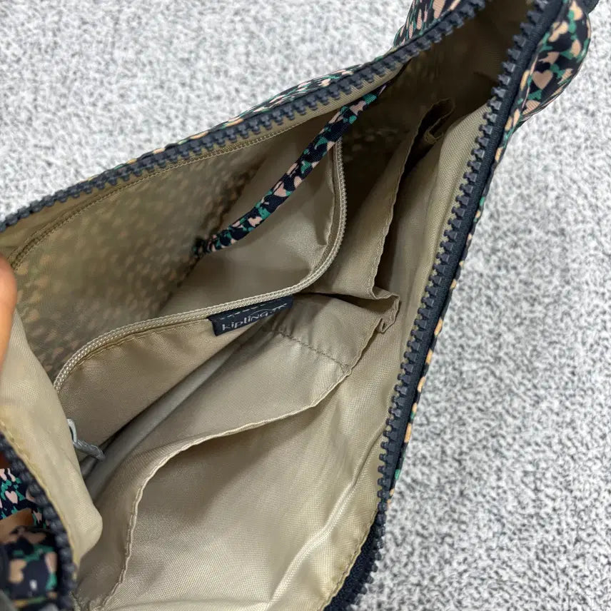 [BUNJANG] Kipling Gabbie Crossbody Bag / 키플링 가비 크로스백 0304J