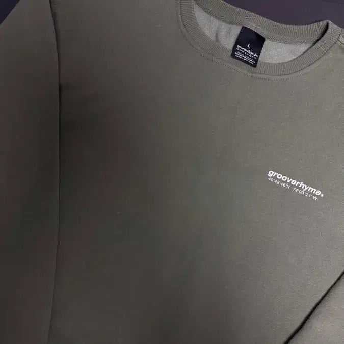 [BUNJANG] Grooverhyme Olive Green Logo Sweatshirt / 그루브라임 맨투맨 L 올리브 판매합니다.