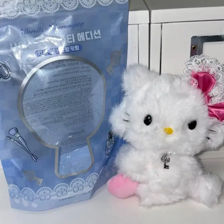 [BUNJANG] Fillimilli Charmy Kitty Shining Doll Keyring / 올리브영 필리밀리 챠미키티 샤이닝 인형키링