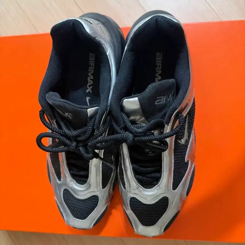 [BUNJANG] Nike Air Max Muse Black &amp; Metallic Silver / 나이키 에어맥스 뮤즈 블랙 앤 메탈릭 실버