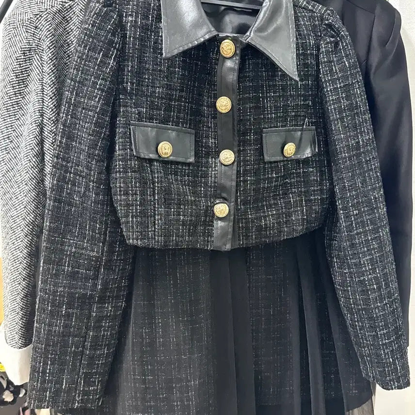[BUNJANG] Black Tweed Two-Piece Set / 투피스 세트 일괄
