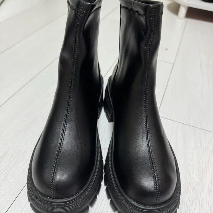 [SOLD OUT] (새상품)블랙 첼시부츠250mm