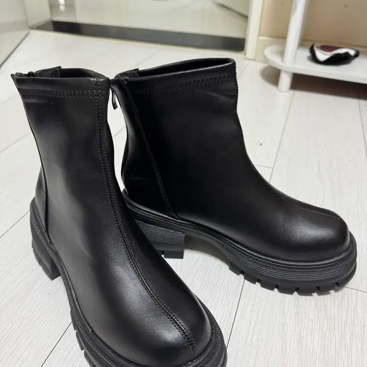 [SOLD OUT] (새상품)블랙 첼시부츠250mm