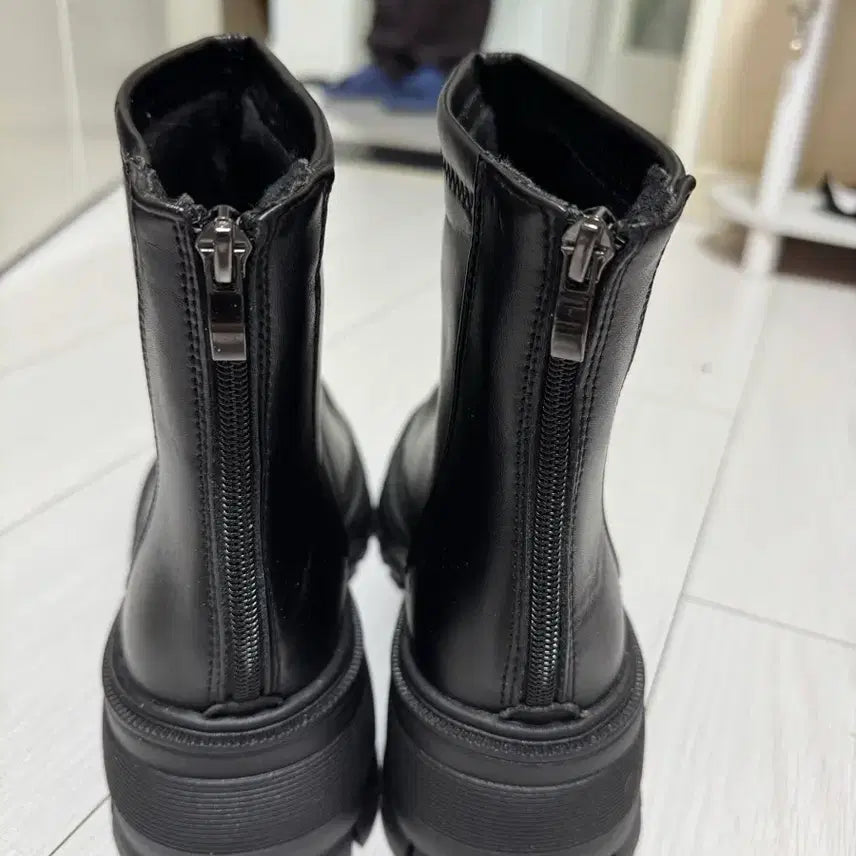 [SOLD OUT] (새상품)블랙 첼시부츠250mm