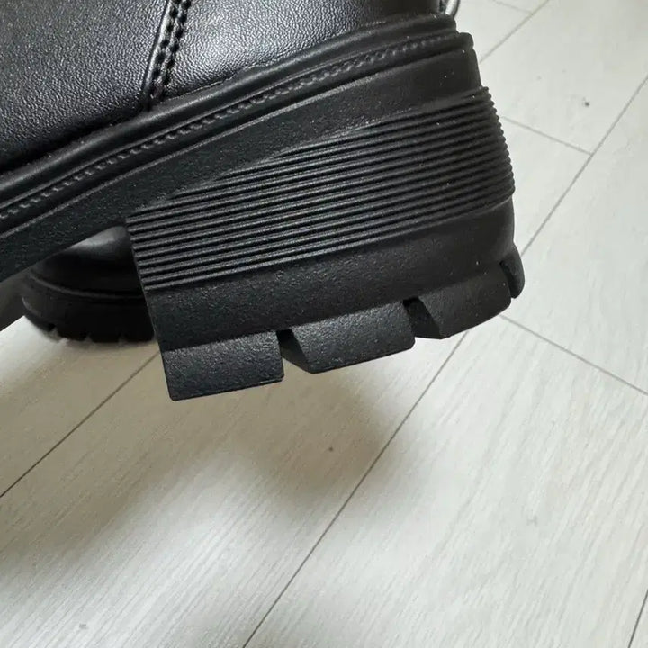 [SOLD OUT] (새상품)블랙 첼시부츠250mm