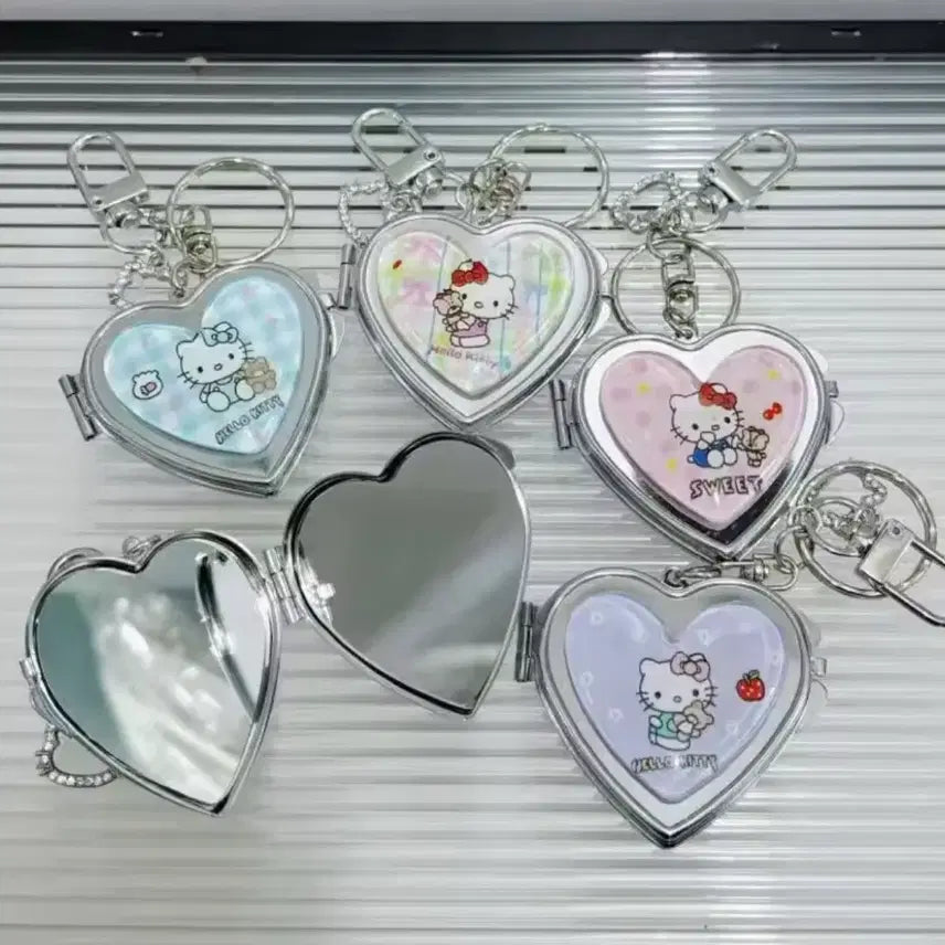 [BUNJANG] Hello Kitty Heart Mirror Keyring / 헬로키티 하트 거울 키링