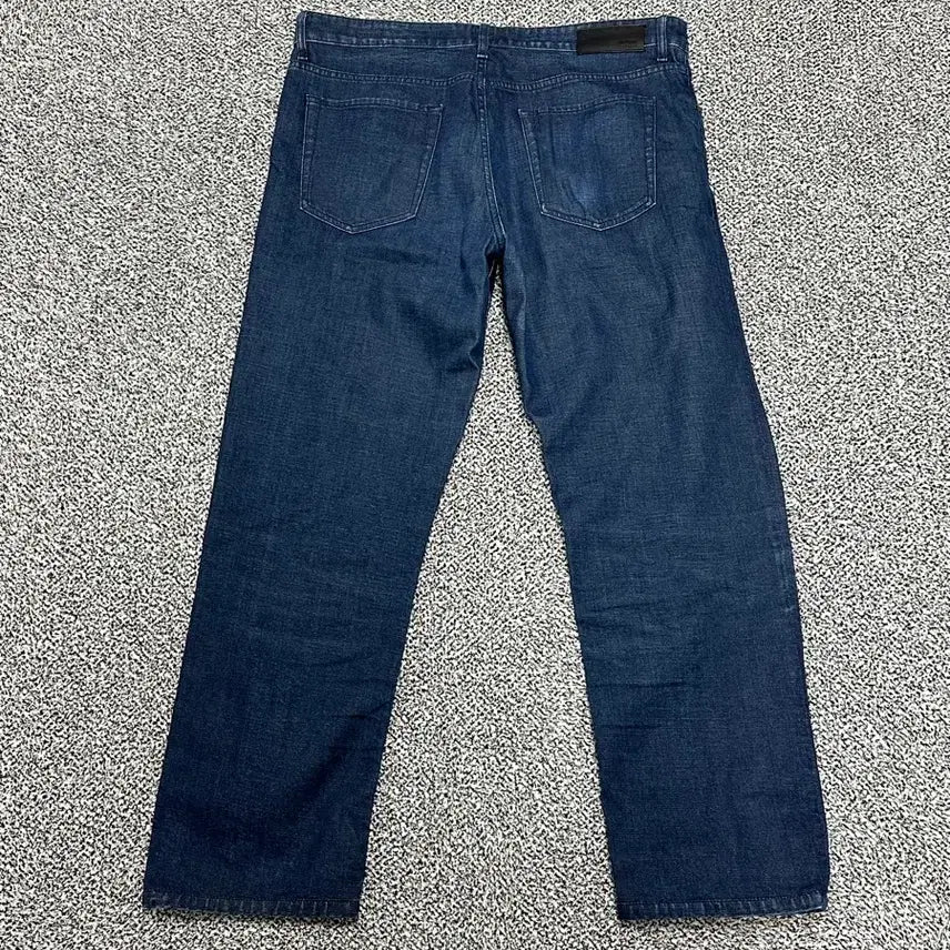 [SOLD OUT] 휴고보스 데님 백로고 청바지