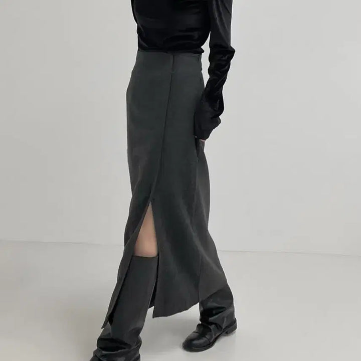 [BUNJANG] Enchant Me Wool Slit Skirt Charcoal M / 인챈트미 히든 울 슬릿 스커트 차콜 M