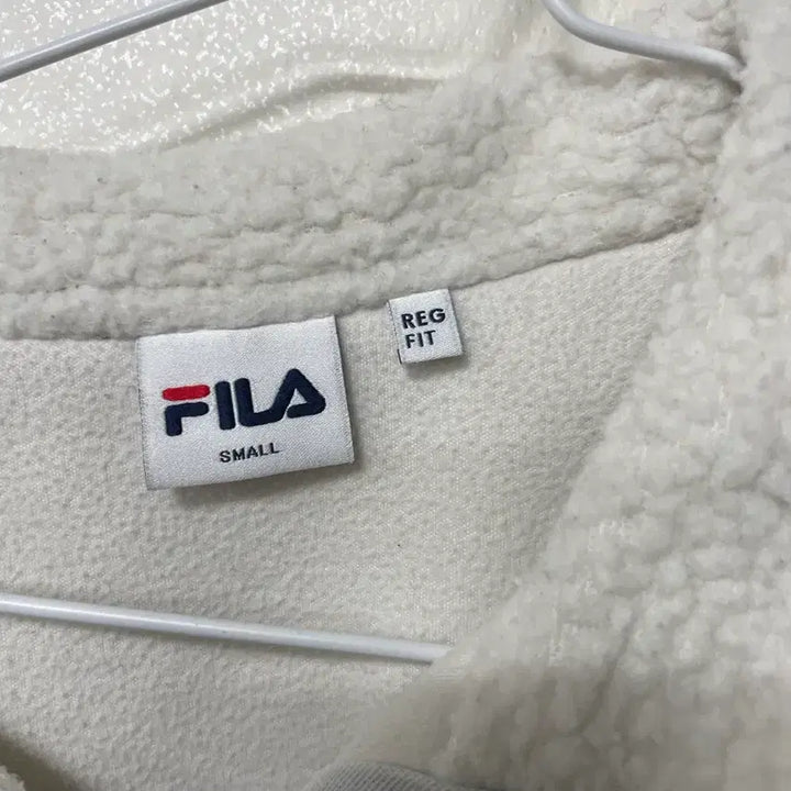 [BUNJANG] Fila Vintage Fleece Jacket White/Black / 빈티지구 휠라 양털 후리스 화이트/블랙