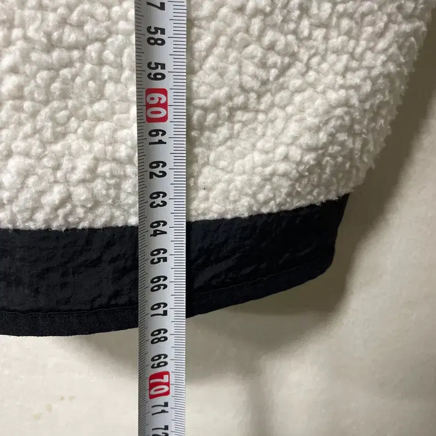 [BUNJANG] Fila Vintage Fleece Jacket White/Black / 빈티지구 휠라 양털 후리스 화이트/블랙