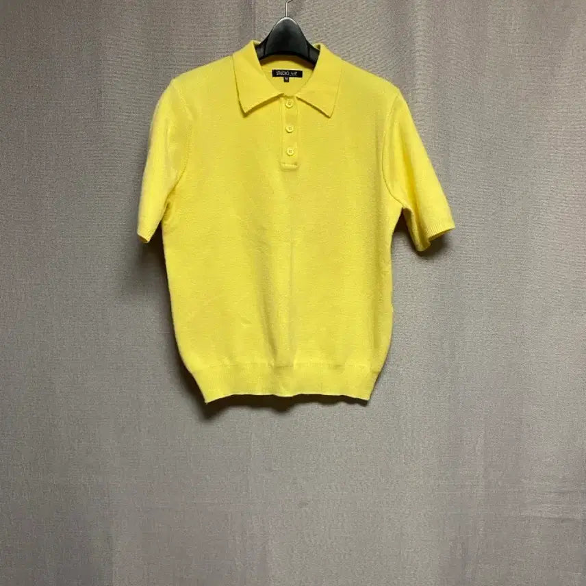 [BUNJANG] Studio Lab Canary Yellow Knit Short-Sleeve Top (Size 55 Recommended) / [스튜디오랩] 개나리 노랑 카라 니트 반팔 ( 55추천)