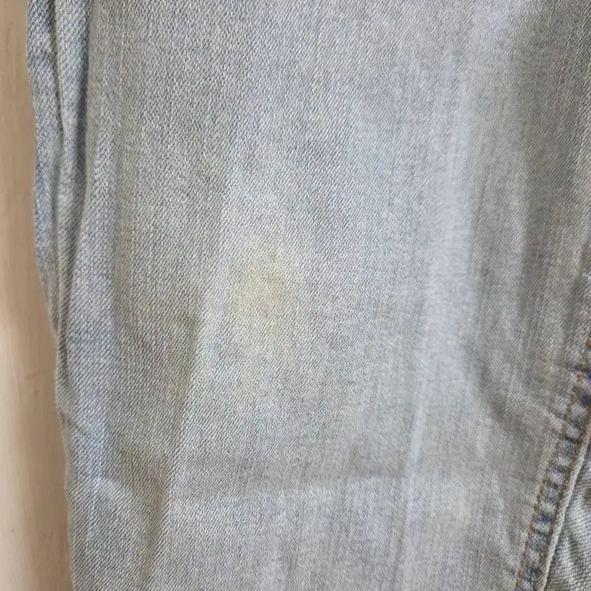 [BUNJANG] Skinny Light Wash Jeans / 스키니 연청바지