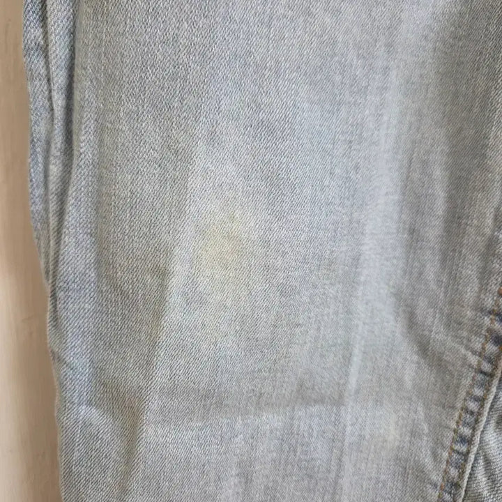 [BUNJANG] Skinny Light Wash Jeans / 스키니 연청바지