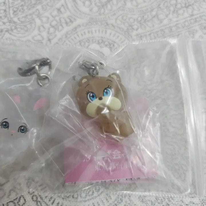 [BUNJANG] Foxy Illustration Mejirushi Bunny Bear Keyring Gacha / 폭시 일러스트레이션 메지루시 버니 베어 토끼 곰 키링 가챠