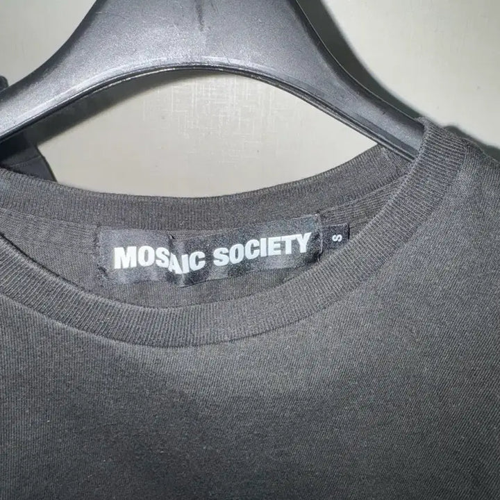 [BUNJANG] Mosaic Society 18+ Tee / 모자이크소사이어티 18+ tee