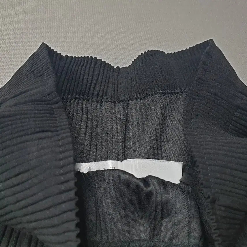 [BUNJANG] PLEATSME Wide Black Pleated Pants / PLEATSME 플리츠 와이드 블랙 주름 팬츠 허리27~30