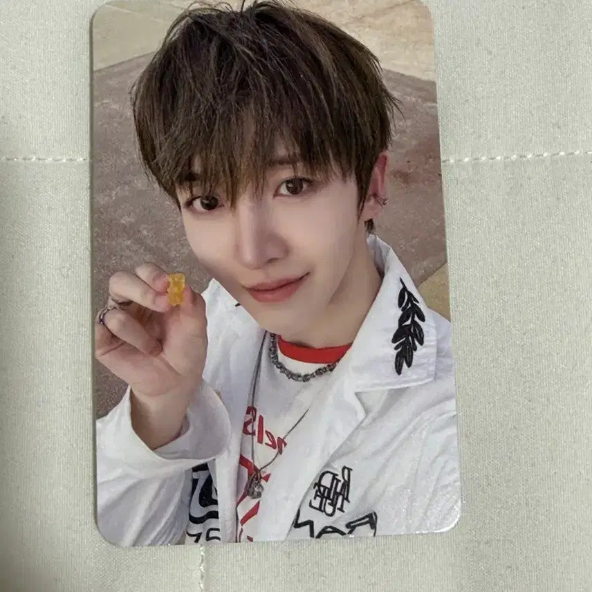 [BUNJANG] Kickflip Donghyun Kick Out, Flip Now! Broadcast Photocard / 킥플립 동현 2집 Kick Out, Flip Now! 공방 포카