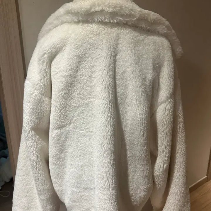 [BUNJANG] Unworn Faux Fur Mustang Coat - White Ivory Outerwear / [무료배송](1회착용) 퍼무스탕퍼코트화이트아이보리아우터교환환불불가