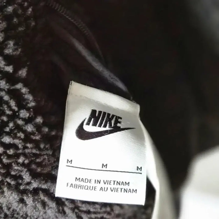[BUNJANG] Nike Swoosh Black/White Fleece Jacket / 나이키 스우시 블랙/화이트 뽀글이 플리스 자켓