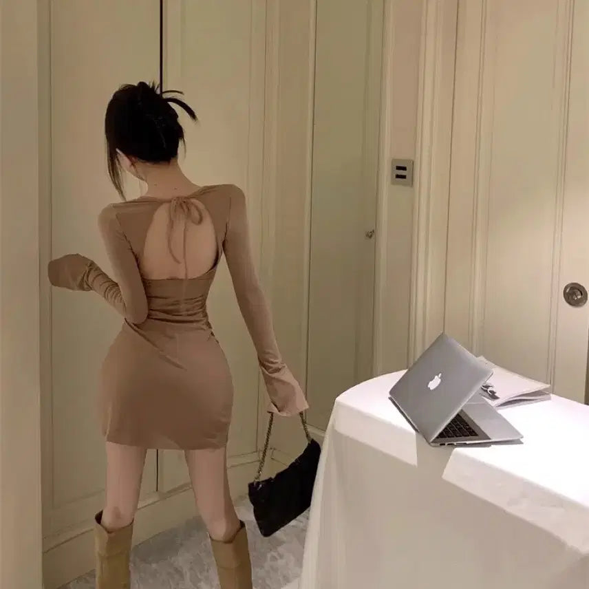 [BUNJANG] Imported Back Slit Ribbon Flare Dress / 수입의류) 백트임 리본 플레어 원피스