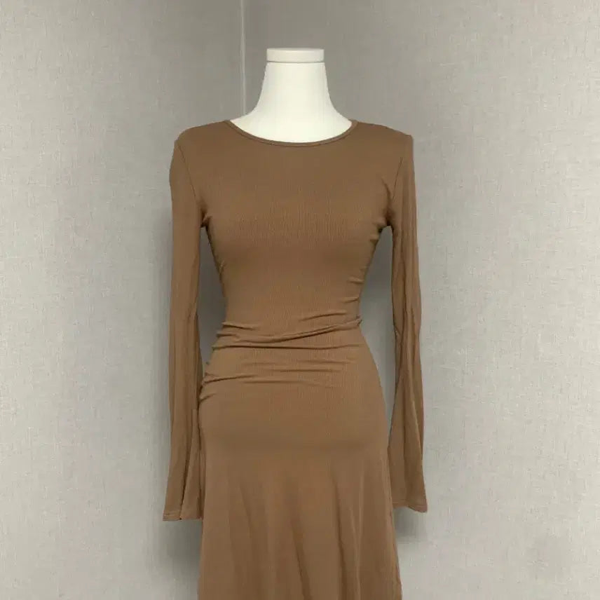 [BUNJANG] Imported Back Slit Ribbon Flare Dress / 수입의류) 백트임 리본 플레어 원피스
