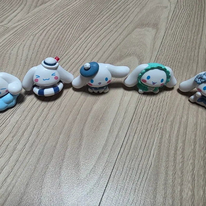 [BUNJANG] Sanrio Cinnamoroll Figure 5-Piece Set / 산리오 시나모롤 피규어 5종 세트