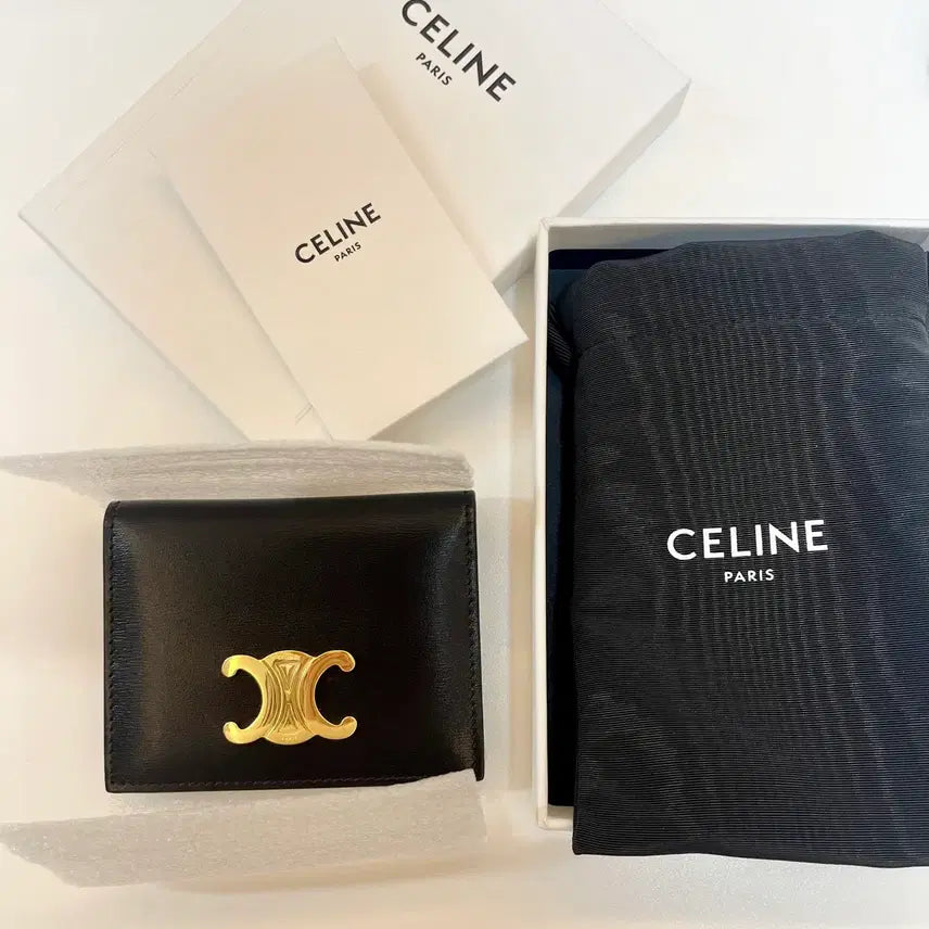 [BUNJANG] Celine Triomphe Bi-fold Card Wallet / [새상품급/정품]셀린느 바이폴드 카드 지갑 트리오페 공홈
