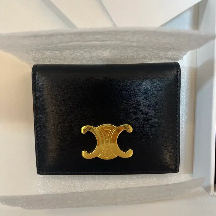 [BUNJANG] Celine Triomphe Bi-fold Card Wallet / [새상품급/정품]셀린느 바이폴드 카드 지갑 트리오페 공홈