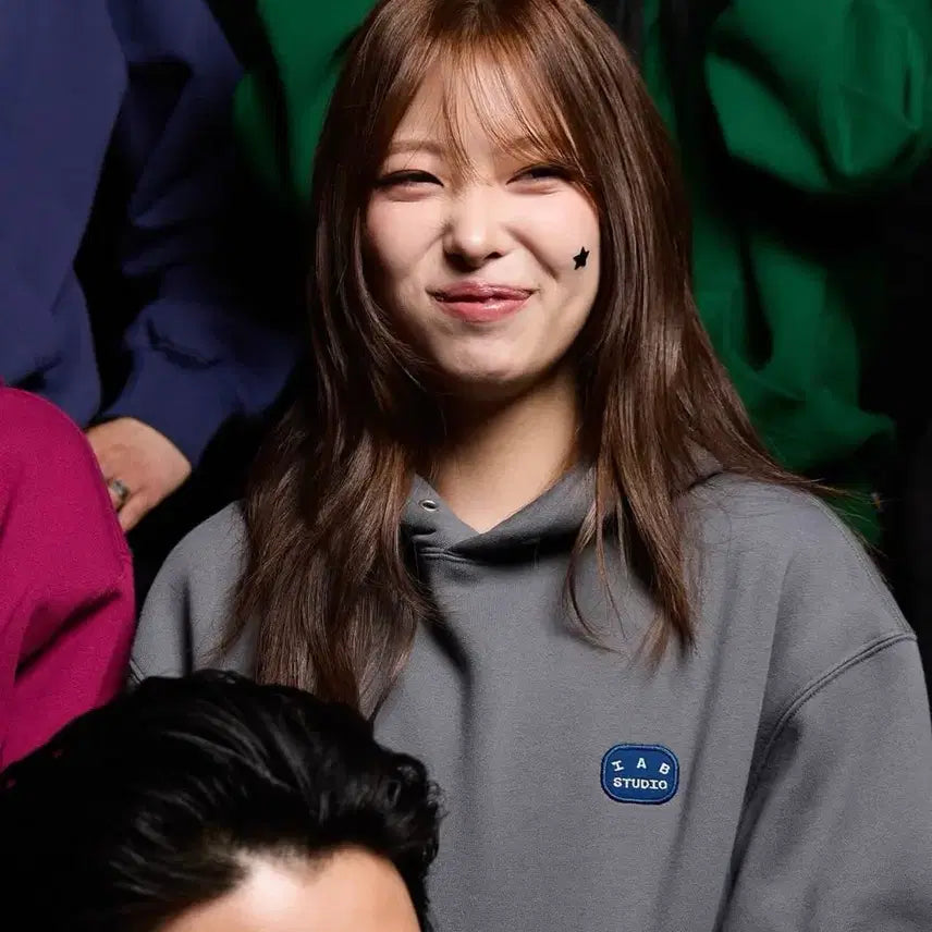 [BUNJANG] IAB Studio Patch Hoodie Gray M / M (새상품) 아이앱 스튜디오 아이앱 패치 후디 그레이