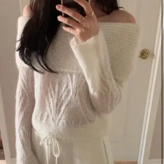 [BUNJANG] LePlain Neige Kid Mohair Off-Shoulder Knit Top / 르플레인 네쥬 키드모헤어 오프숄더 새상품