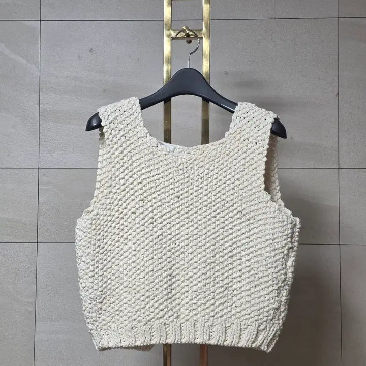 [BUNJANG] Le17September Handmade Crop Knit Vest / 새제품 르17셉템버 핸드메이드 크롭 니트 베스트