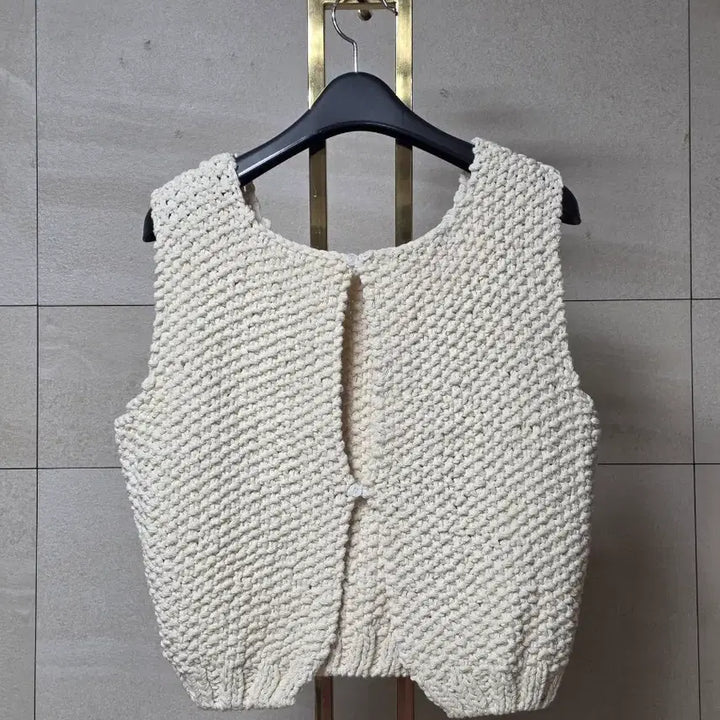 [BUNJANG] Le17September Handmade Crop Knit Vest / 새제품 르17셉템버 핸드메이드 크롭 니트 베스트
